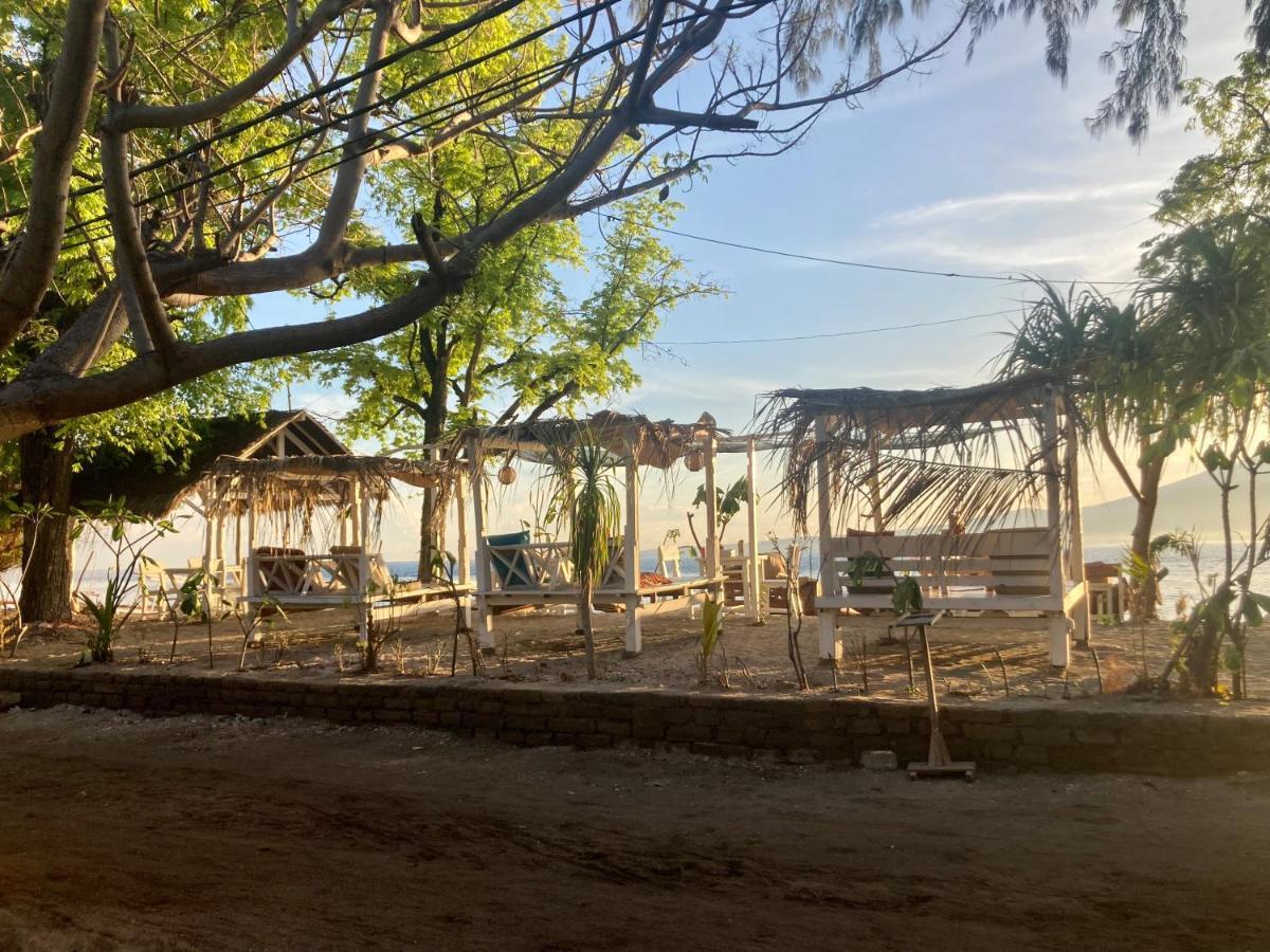 Gili Air Santay Bungalows Ngoại thất bức ảnh
