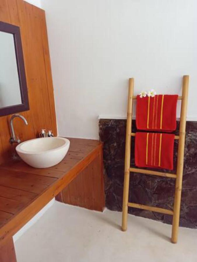 Gili Air Santay Bungalows Ngoại thất bức ảnh