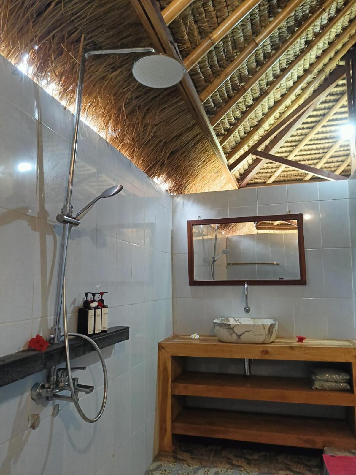 Gili Air Santay Bungalows Ngoại thất bức ảnh